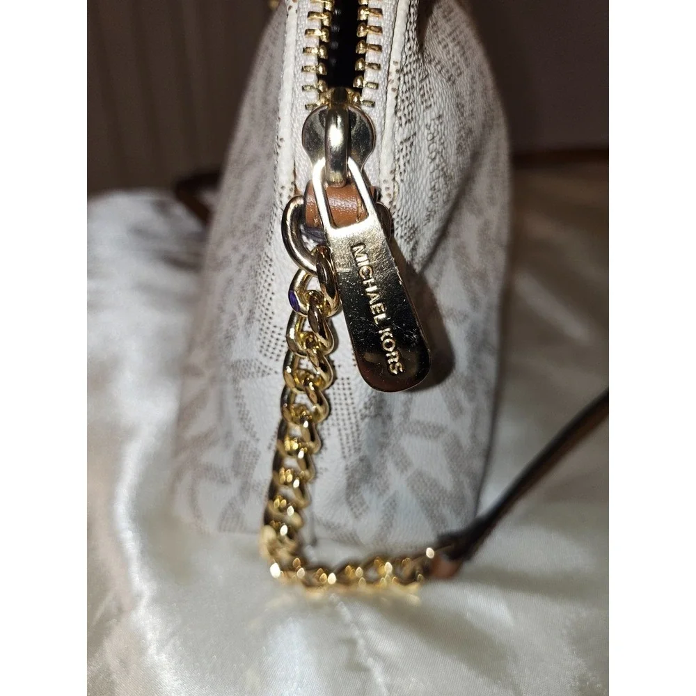 Michael Kors Cindy Large Dome Crossbody Bag 